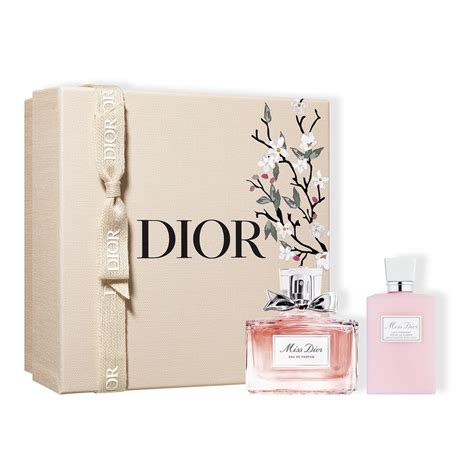 coffret cadeau miss dior|Coffret Miss Dior Eau de Parfum en édition limitée .